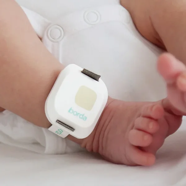 Infant Tag and Mother Tag baby safety tracking device for infants, designed by Formeta Design for Borda Technology