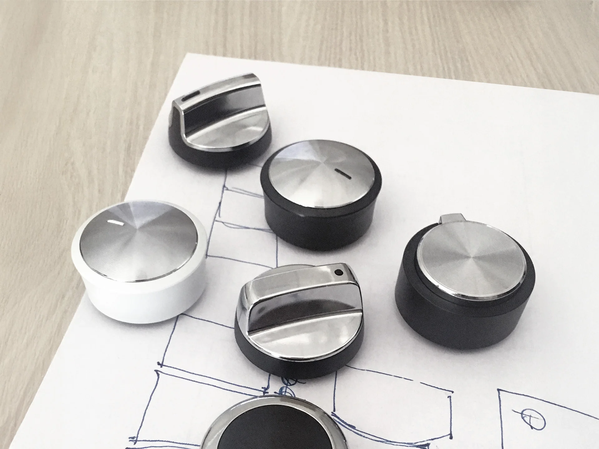 Modular builtin gas hob designed by Formeta Design for Ferre, allowing multi fuctional gas location customisation