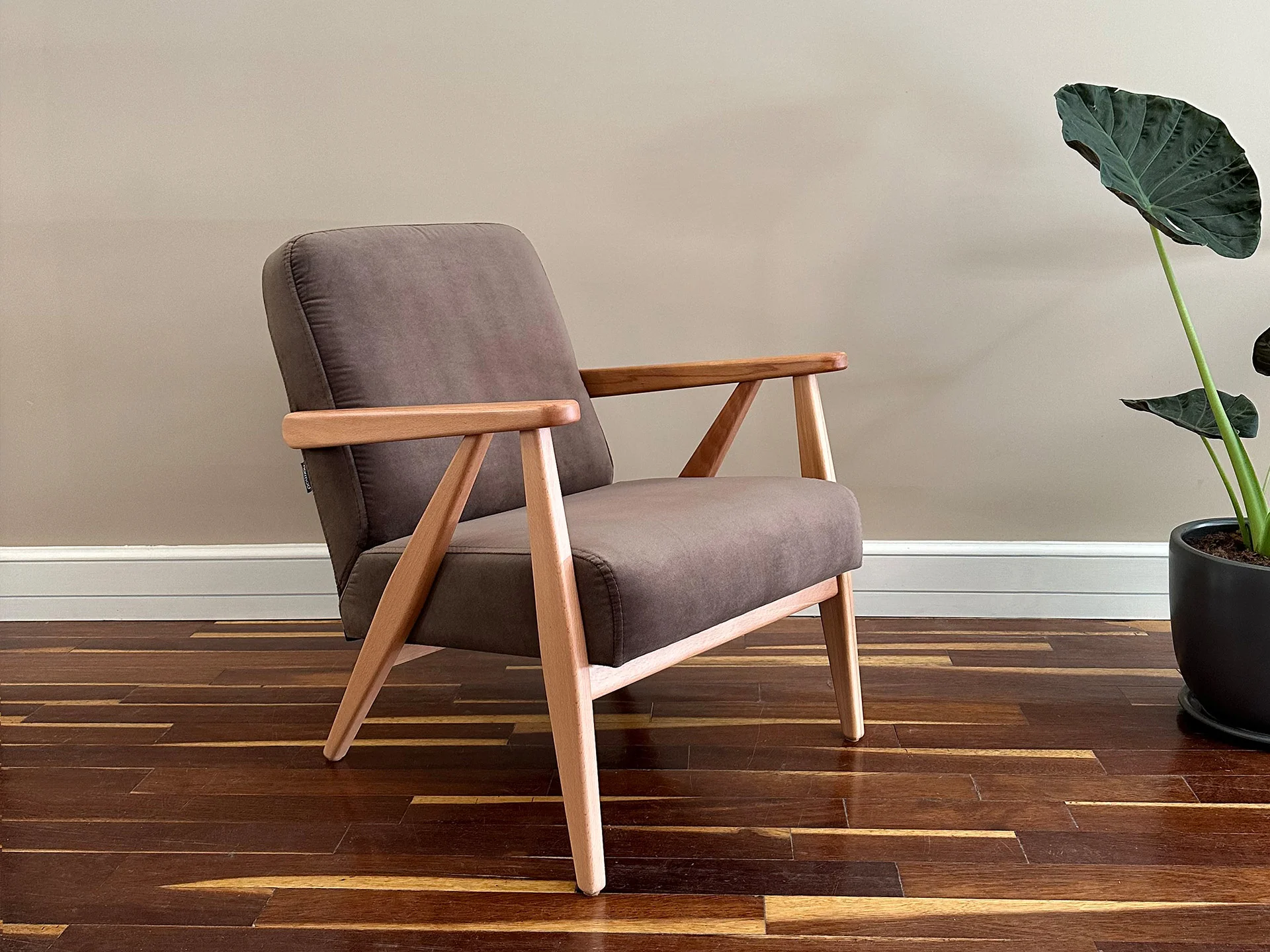 Levy Modular Nordic Bergere designed by Formeta Design for Normod