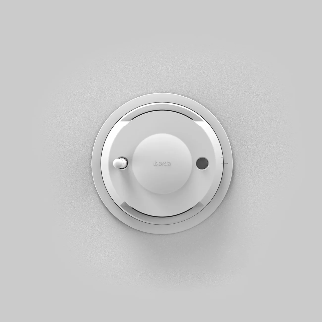 Locator tracking device designed by Formeta Design for real-time positioning and safety