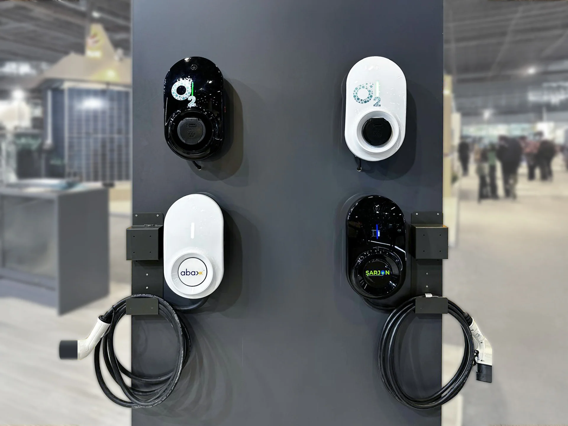 SoftOn AC electric vehicle charging station designed by Formeta Design for SarjOn
