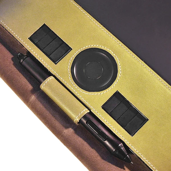 Tabletcase designed by Formeta Design for carrying graphic tablet