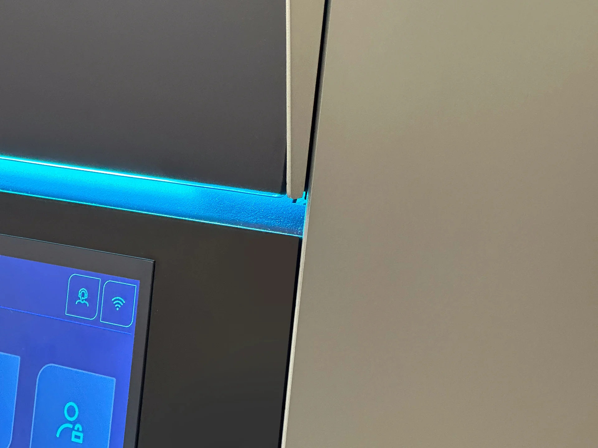 T-Rox Dental 3D Printer designed by Formeta Design for heavy-duty operational environments for Tolard Technology