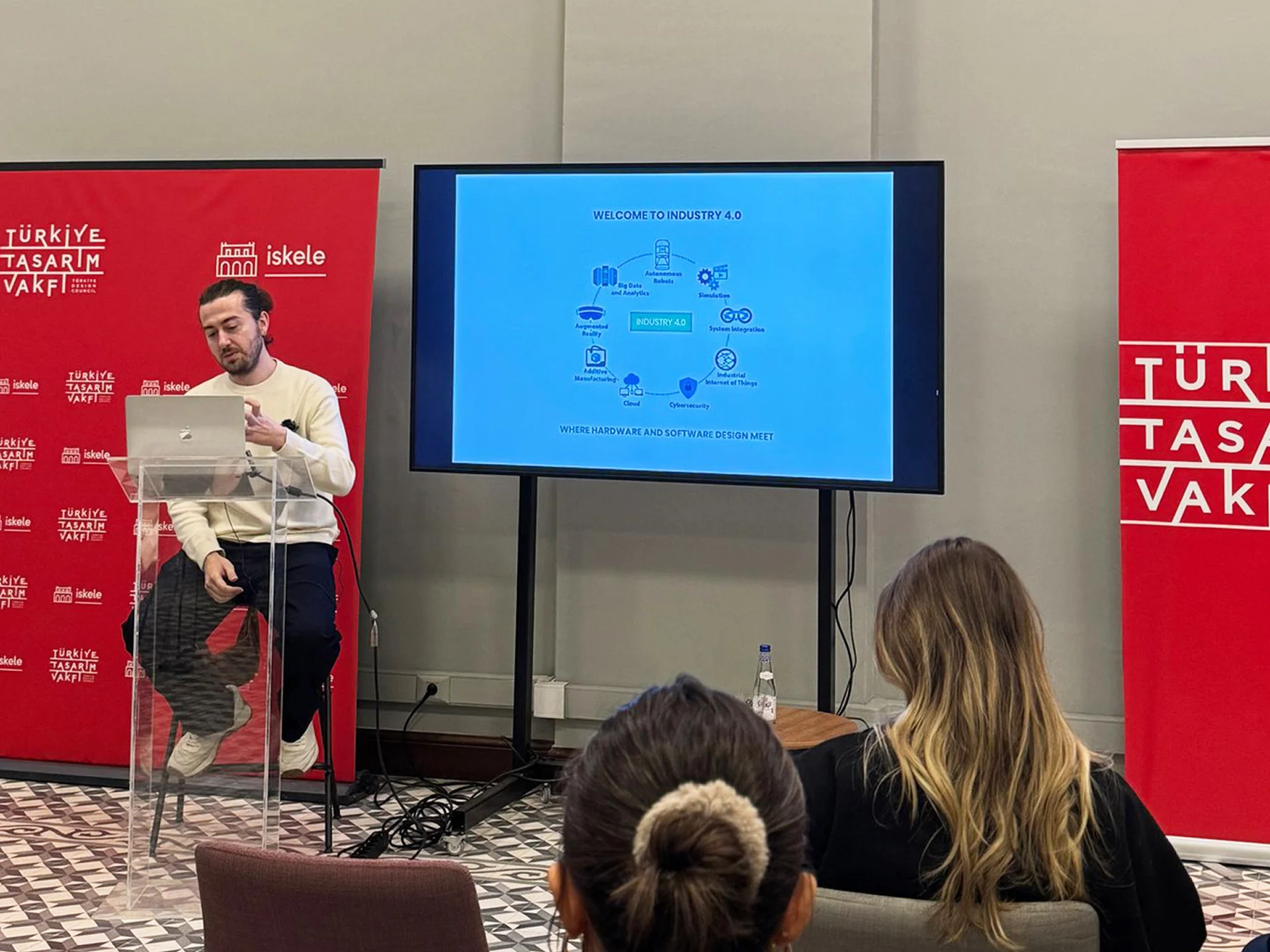 Türkiye-Tasarim-Vakfi-Design-Talk-via-Mert-Sezer-04